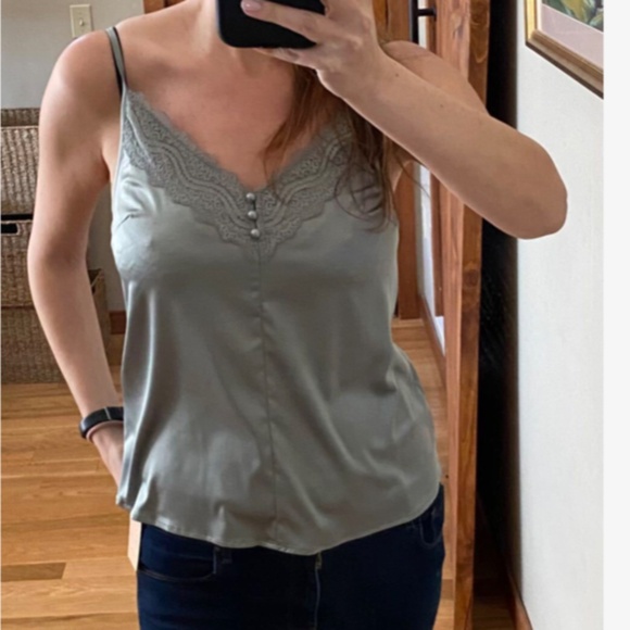 Classic V neck Lace Satin Cami Tank Top - Picture 4 of 7